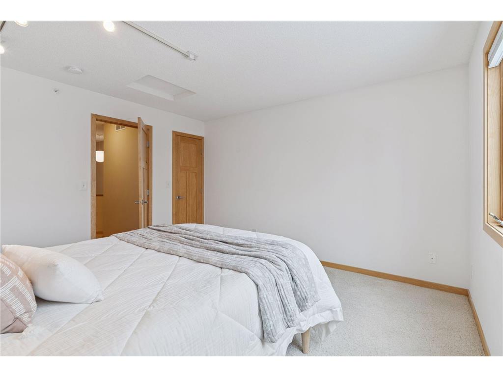 4185 Yuma Lane N Plymouth MN 55446 7053327 image31