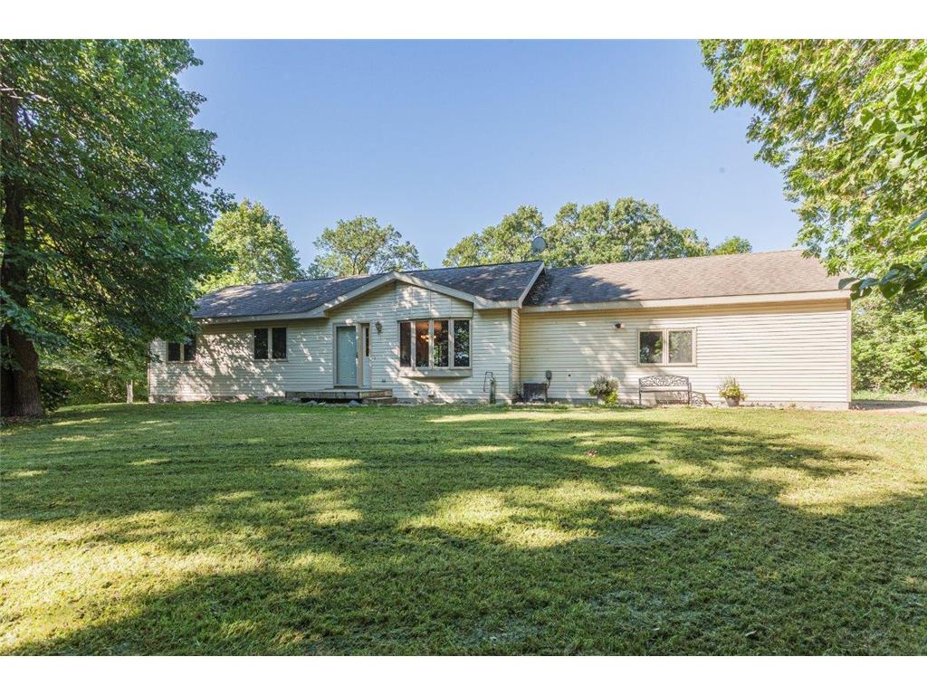 41854 215th Avenue Pelican Twp MN 56572 7070487 image1