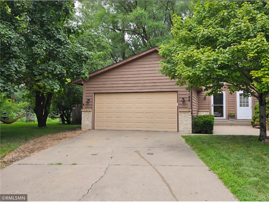 4186 Oxford Court N Shoreview MN 55126 6810987 image1