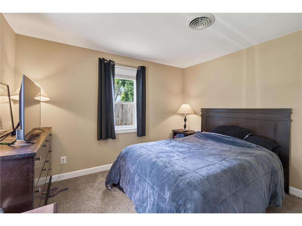 419 7th Avenue W Shakopee MN 55379 7082707 image11