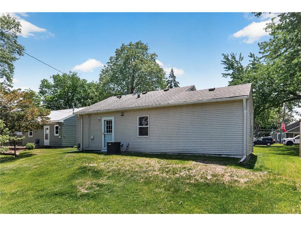 419 7th Avenue W Shakopee MN 55379 7082707 image16