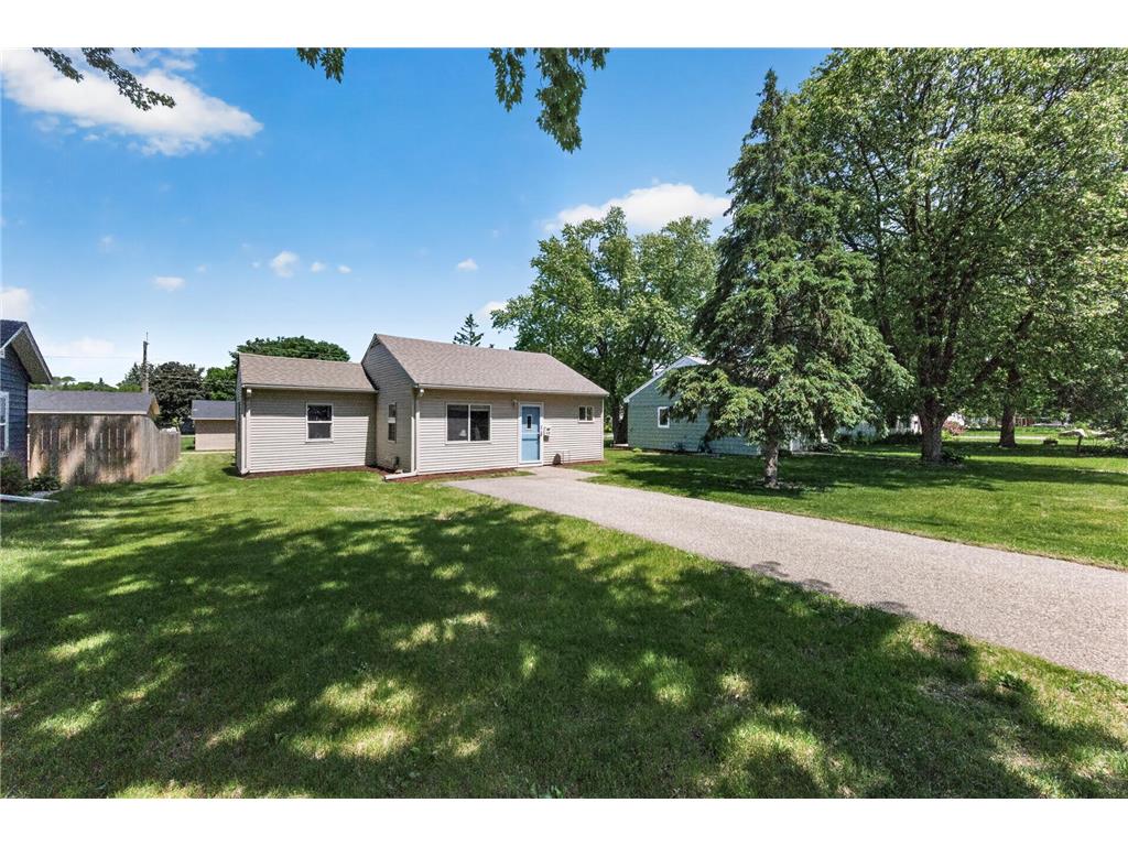 419 7th Avenue W Shakopee MN 55379 7082707 image3