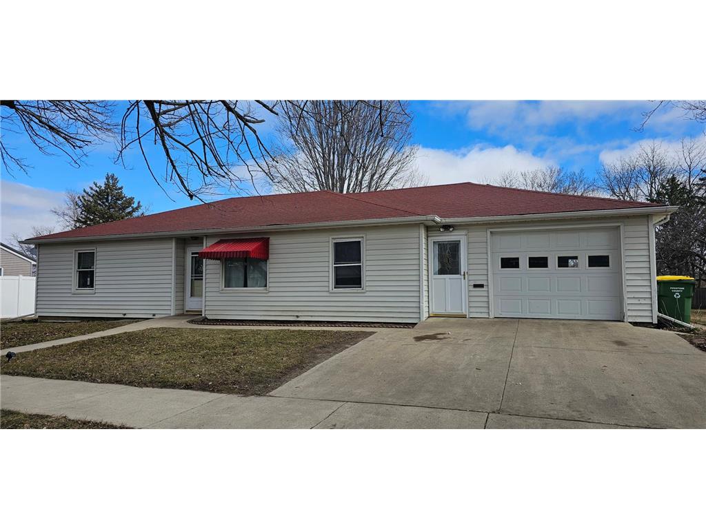 419 9th Avenue SE Pipestone MN 56164 6502745 image1