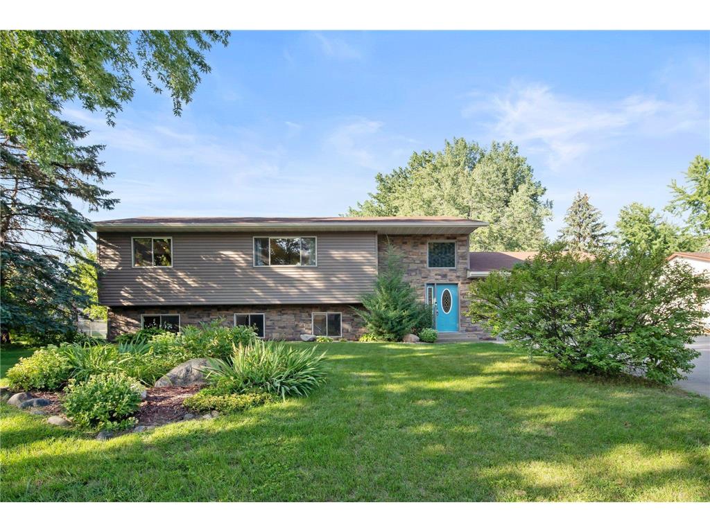 419 Arrowhead Drive, Lino Lakes, MN 55014 MLS 6301097 Edina Realty