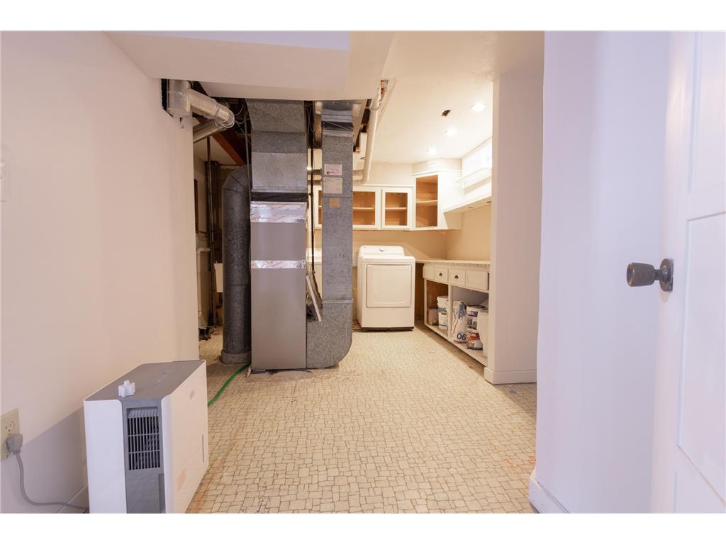 419 County Road C W Roseville MN 55113 7036833 image15