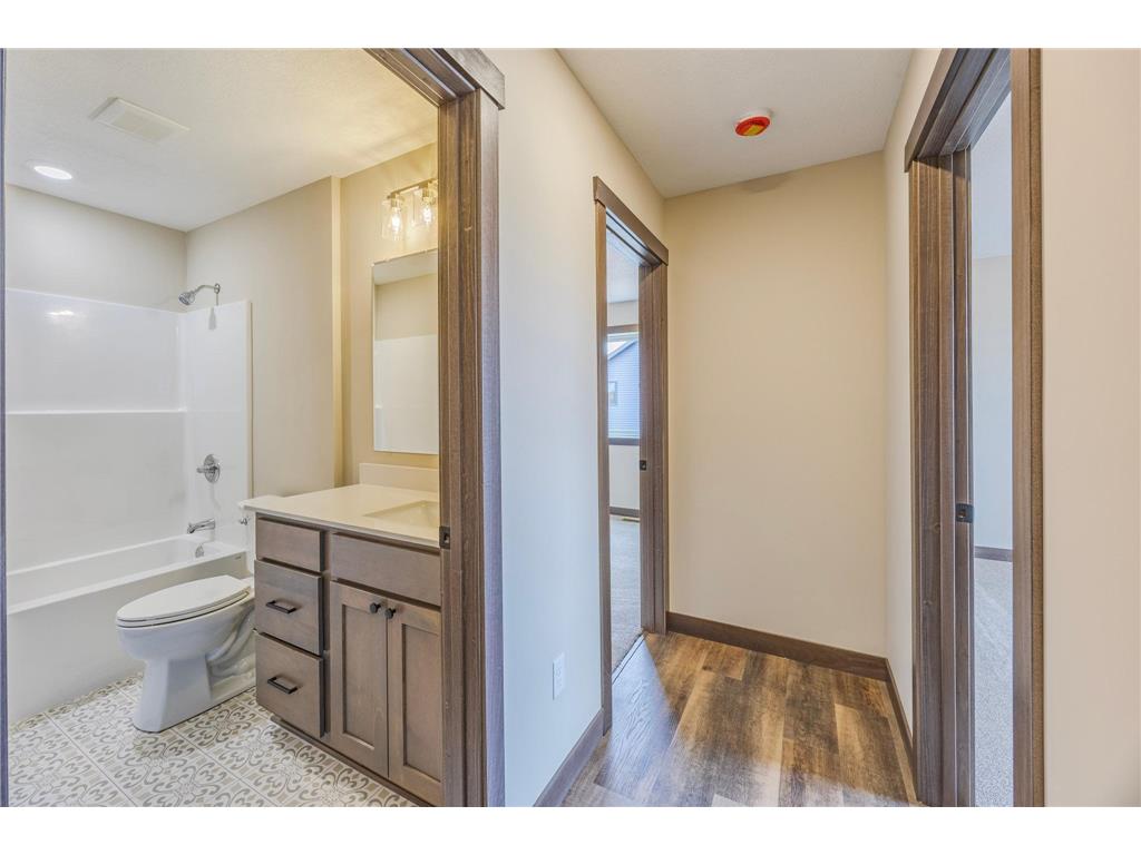 419 Coyote Way New Richmond WI 54017 7057268 image17