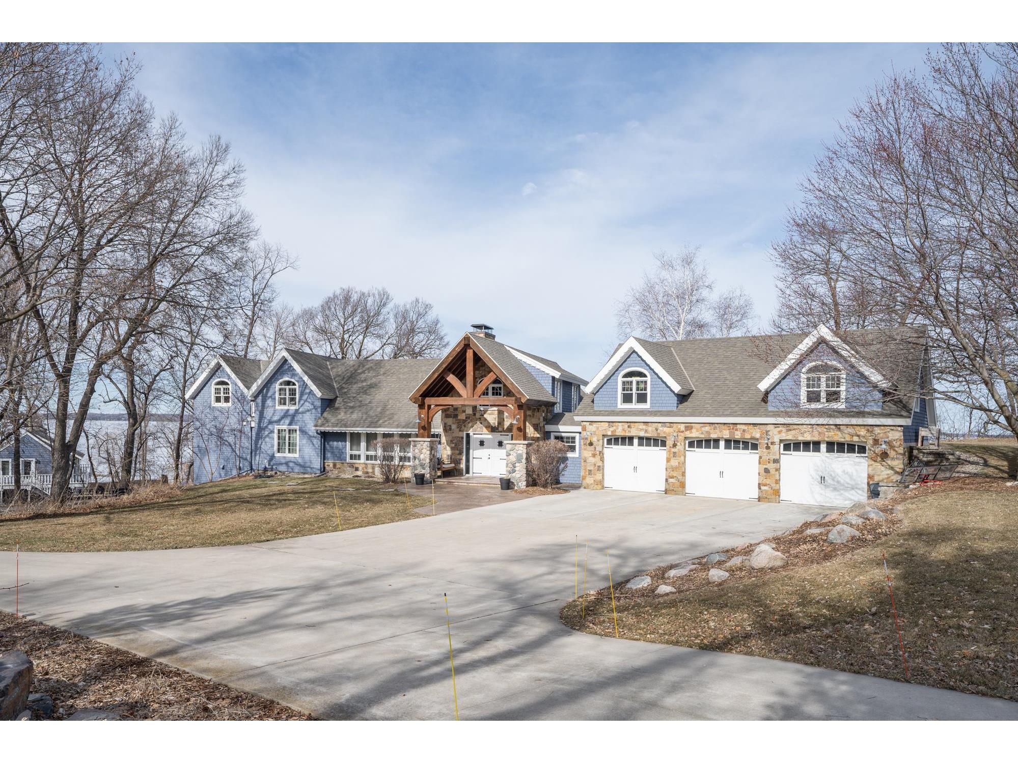 419 Lake Avenue S Spicer MN 56288 - Green 5728616 image1