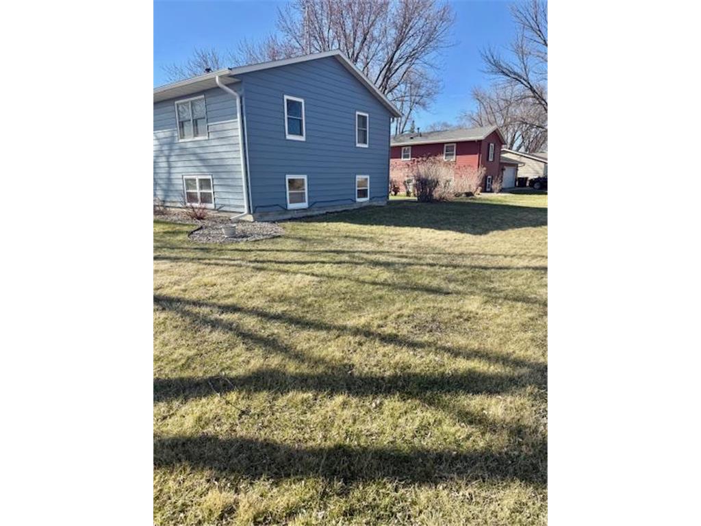 419 Normandale Road Redwood Falls MN 56283 7049640 image3