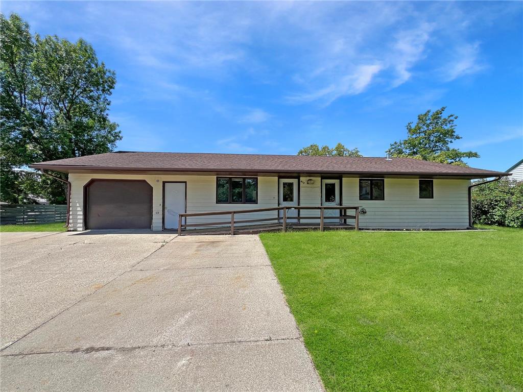 419 Olson Avenue NE Bagley MN 56621 6552948 image1