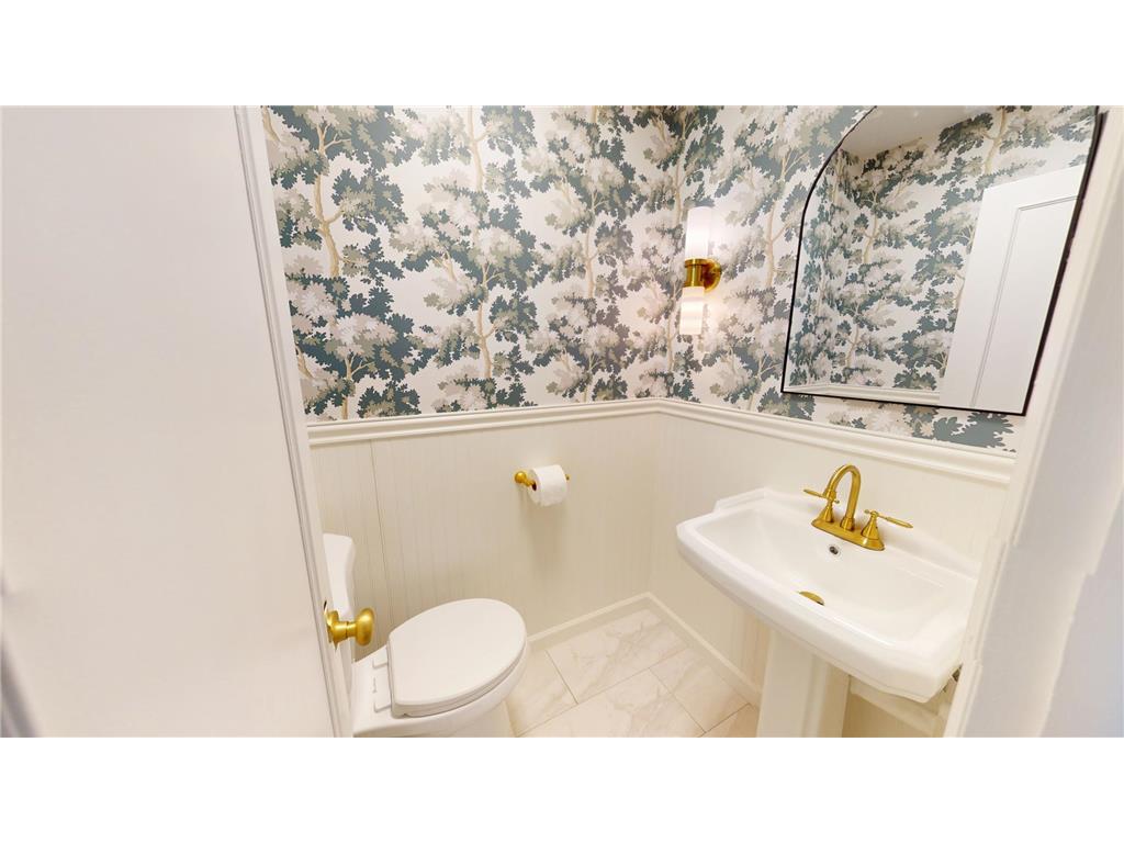 419 Ridge Road Albert Lea MN 56007 7072437 image21