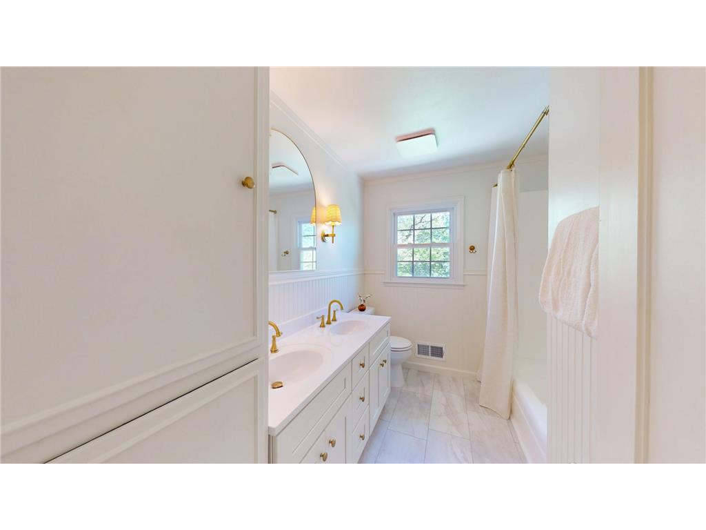 419 Ridge Road Albert Lea MN 56007 7072437 image31