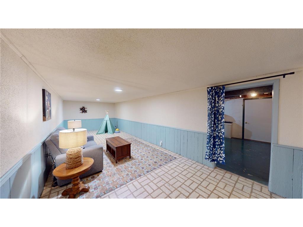 419 Ridge Road Albert Lea MN 56007 7072437 image33