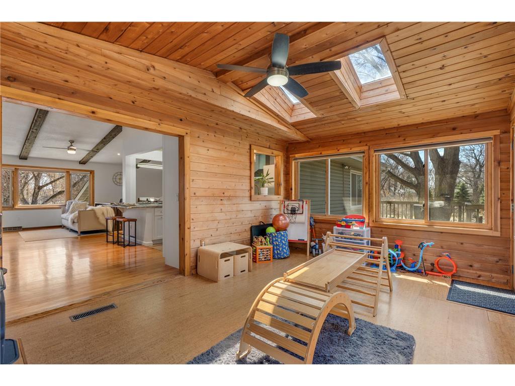 419 Springhill Road Vadnais Heights MN 55127 7052144 image12