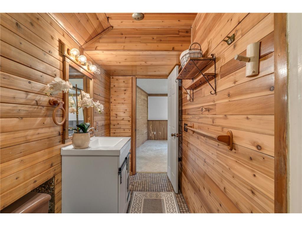 419 Springhill Road Vadnais Heights MN 55127 7052144 image17