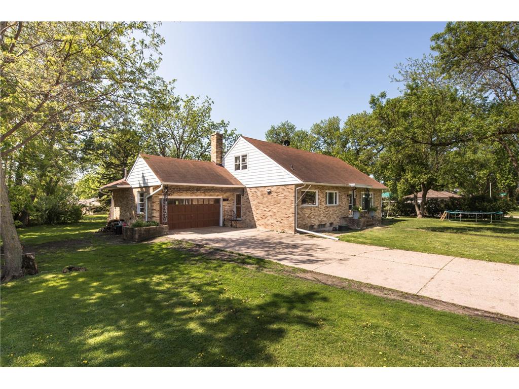 419 W 10th Street Morris MN 56267 6541572 image1