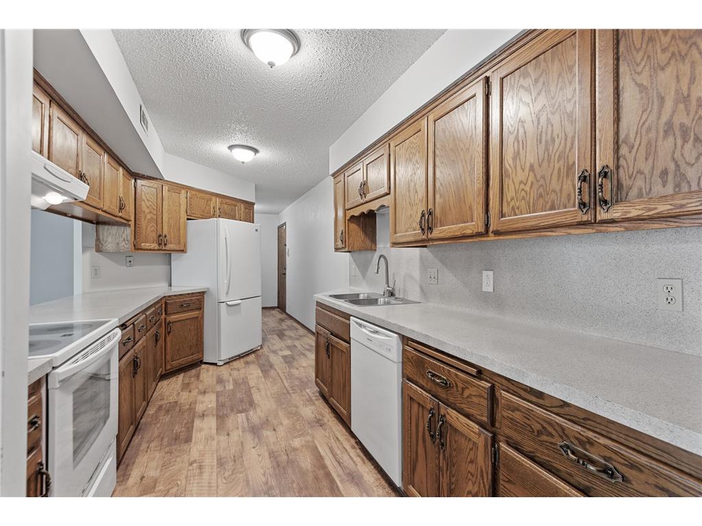 4193 Hilltop Point Eagan MN 55123 6388916 image1