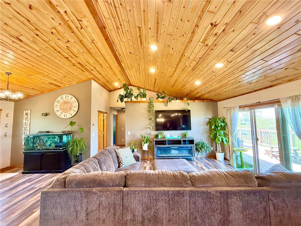41970 400th St Perham MN 56573 7075404 image11