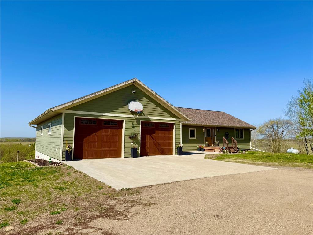 41970 400th St Perham MN 56573 7075404 image2