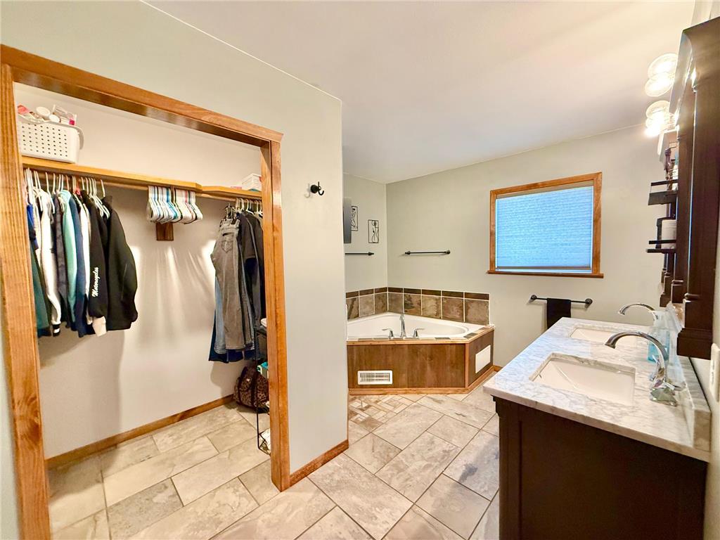 41970 400th St Perham MN 56573 7075404 image26