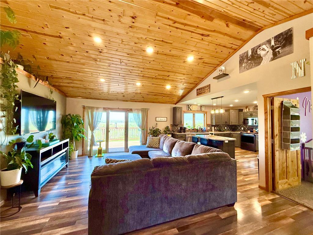 41970 400th St Perham MN 56573 7075404 image9