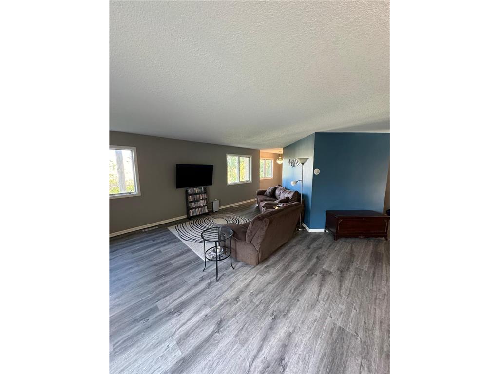 4198 Hilltop Lane Eagan MN 55123 6730055 image1