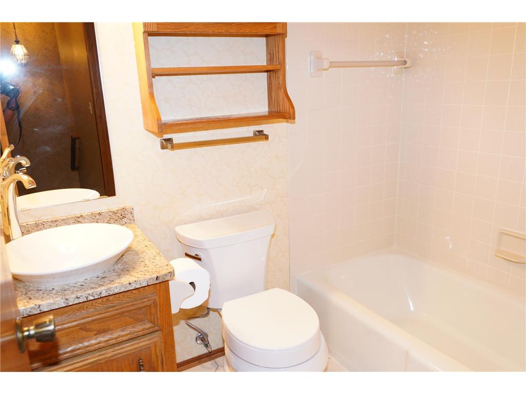 4199 Knob Circle #102 Eagan MN 55122 6775972 image22