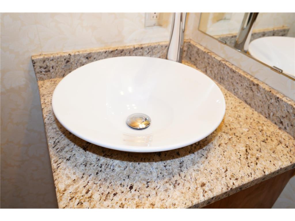 4199 Knob Circle #102 Eagan MN 55122 6775972 image23