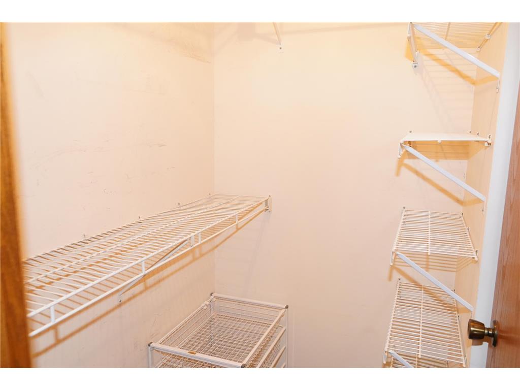 4199 Knob Circle #102 Eagan MN 55122 6775972 image25