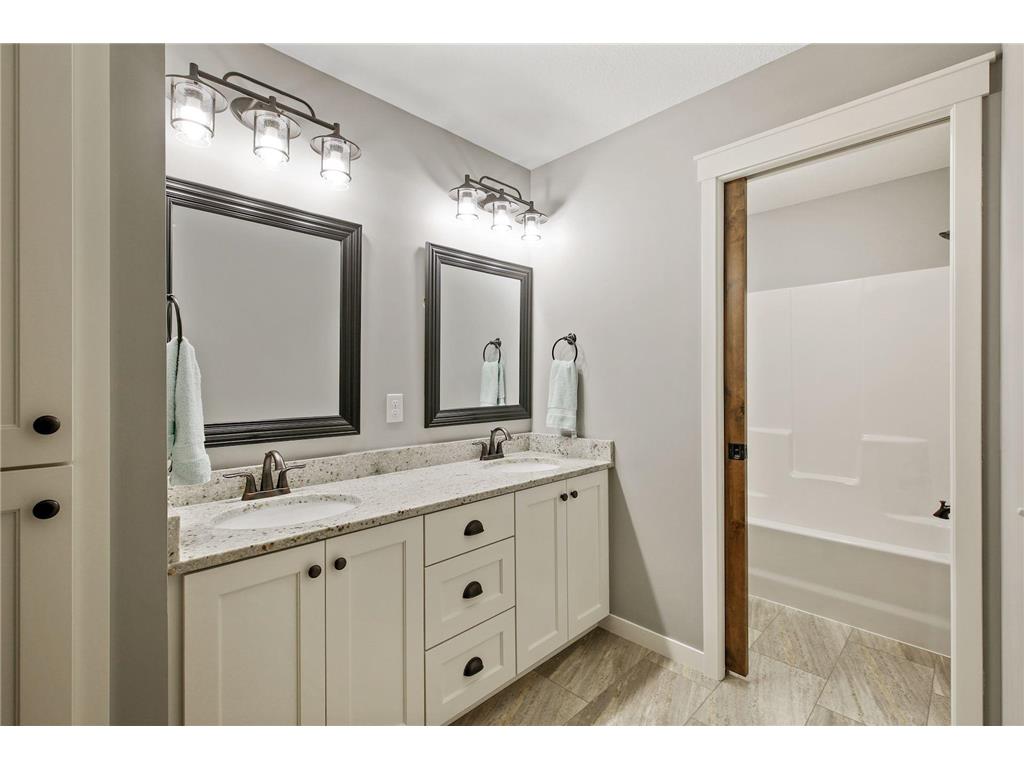 41xx 159th Avenue NE Ham Lake MN 55304 7004089 image47