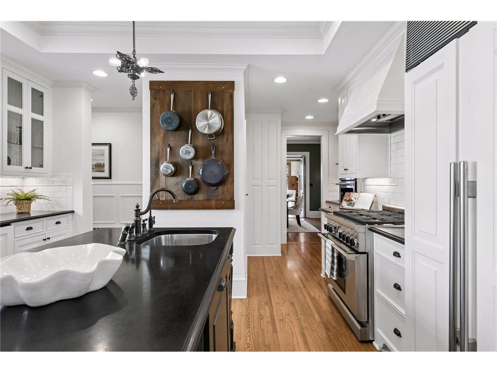 42 Kenwood Parkway Saint Paul MN 55105 7048660 image10