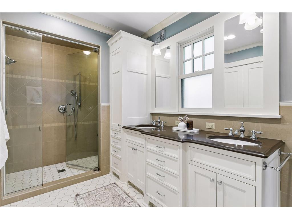 42 Kenwood Parkway Saint Paul MN 55105 7048660 image27