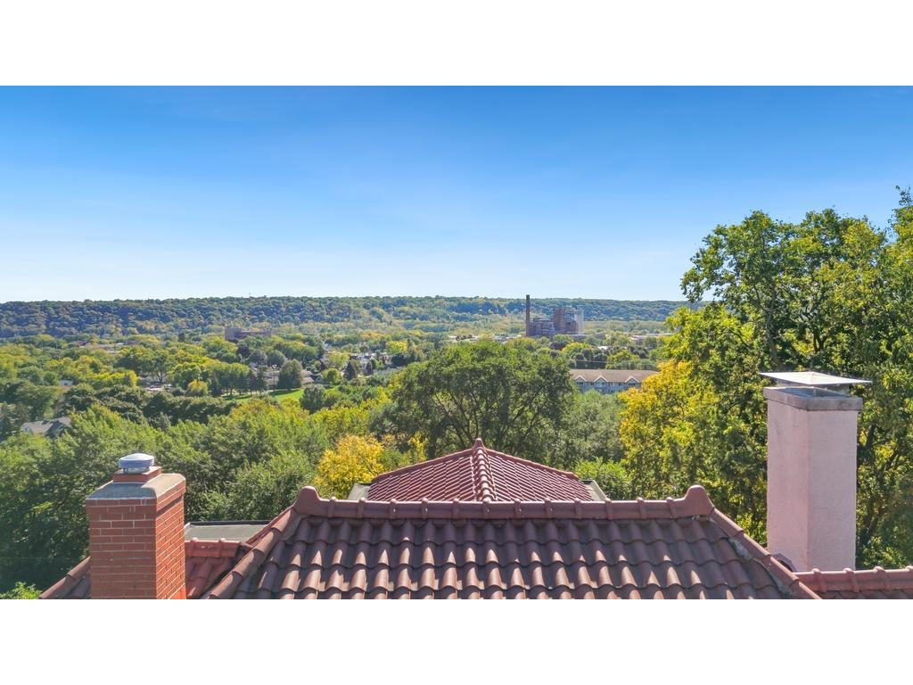 42 Kenwood Parkway Saint Paul MN 55105 7048660 image50