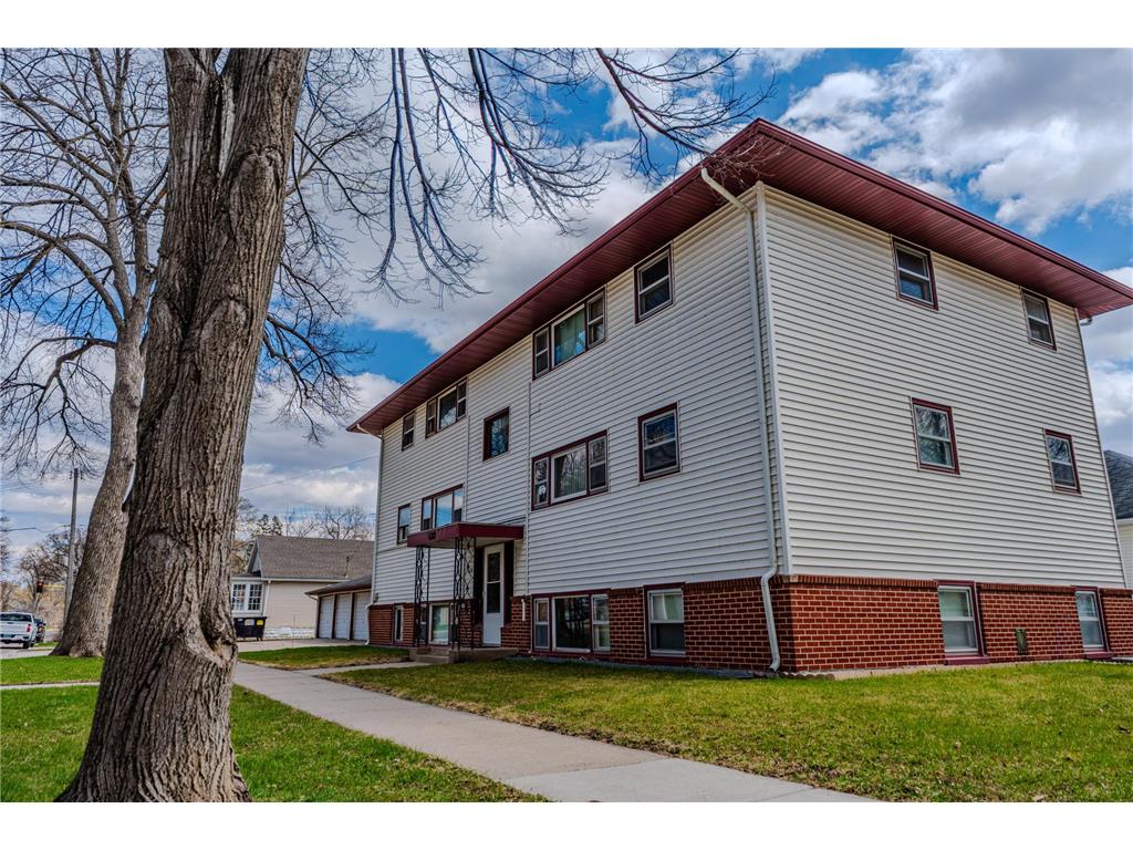 420 10th Avenue N Fargo ND 58102 7067727 image2