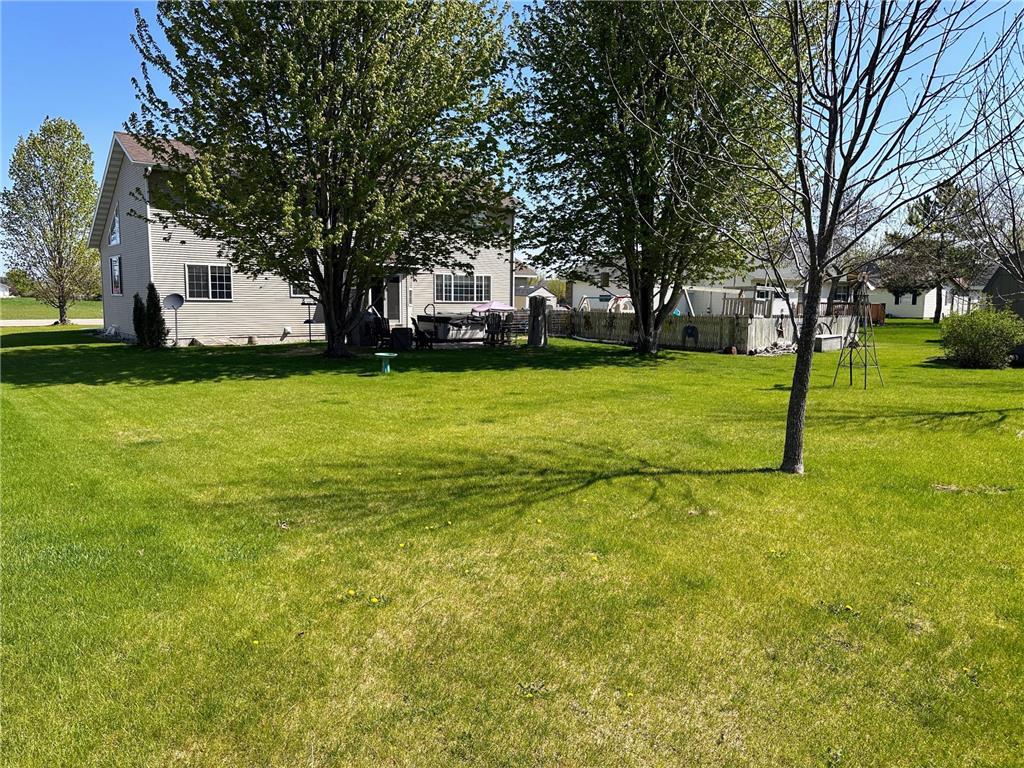 420 7th Street NE Perham MN 56573 7001308 image11