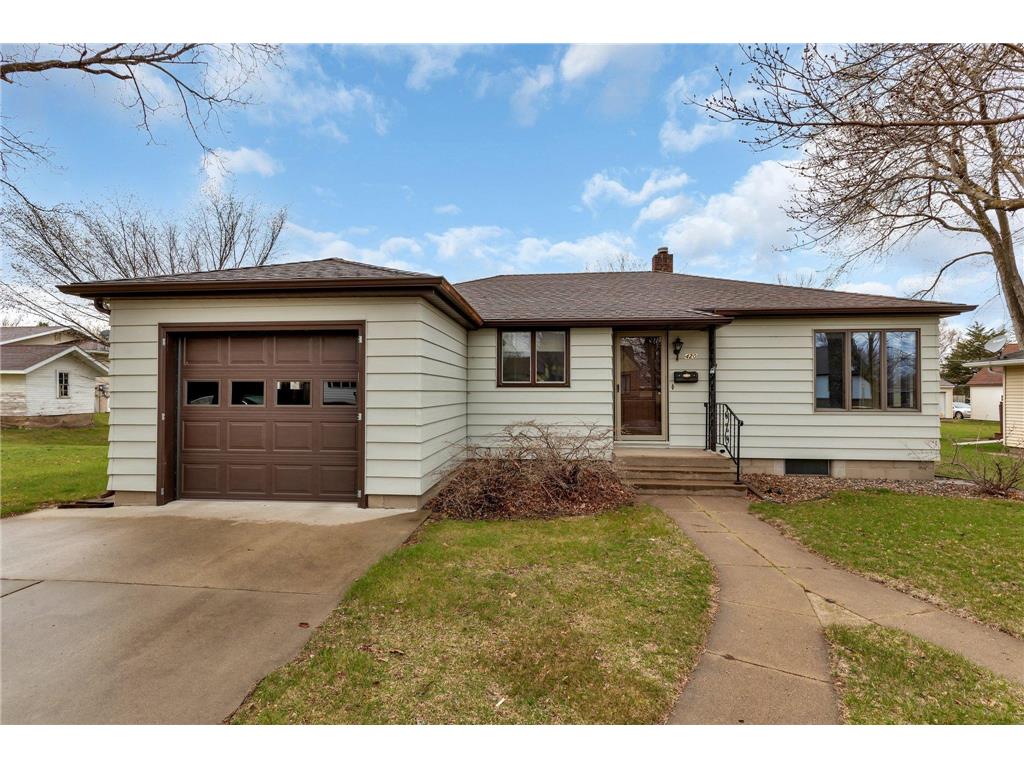 420 Ash Street S, Sauk Centre, MN, 56378 MLS 6525545 Edina Realty