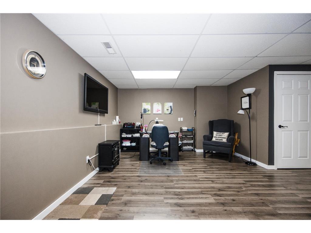 420 Broadway Avenue Detroit Lakes MN 56501 7015315 image41