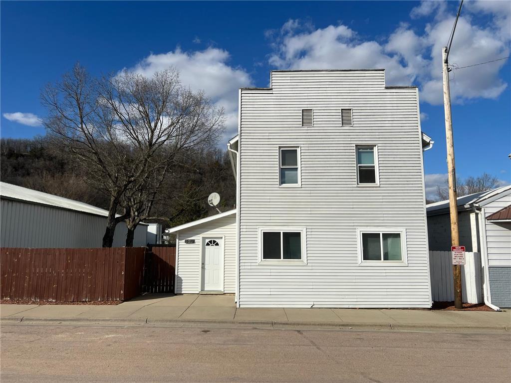 420 Division Street Millville MN 55957 6504221 image1