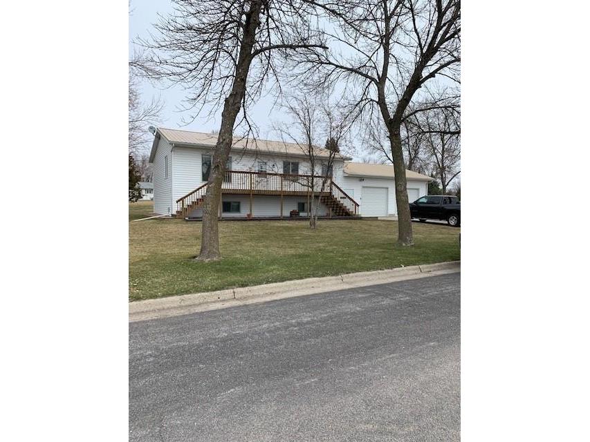 420 Elm Avenue, Bird Island, MN 55310 MLS 5731045 Edina Realty