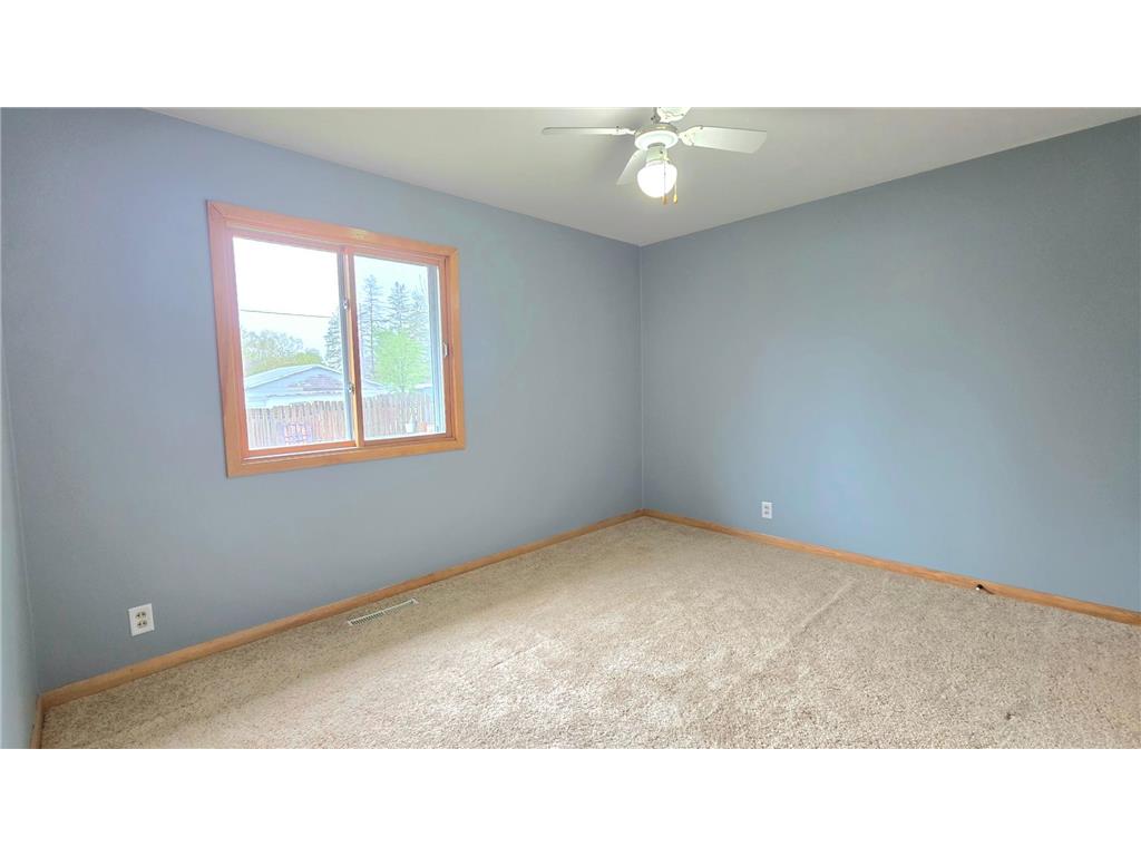 420 James Street Detroit Lakes MN 56501 7079849 image14
