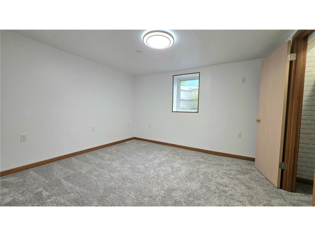420 James Street Detroit Lakes MN 56501 7079849 image16