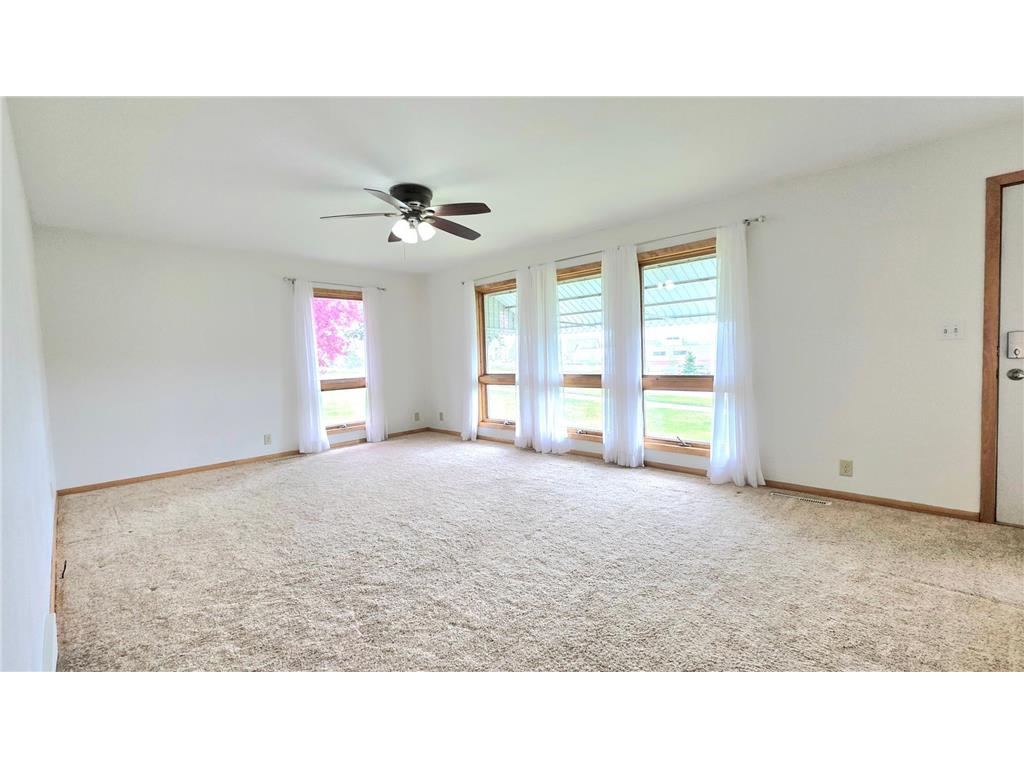 420 James Street Detroit Lakes MN 56501 7079849 image5