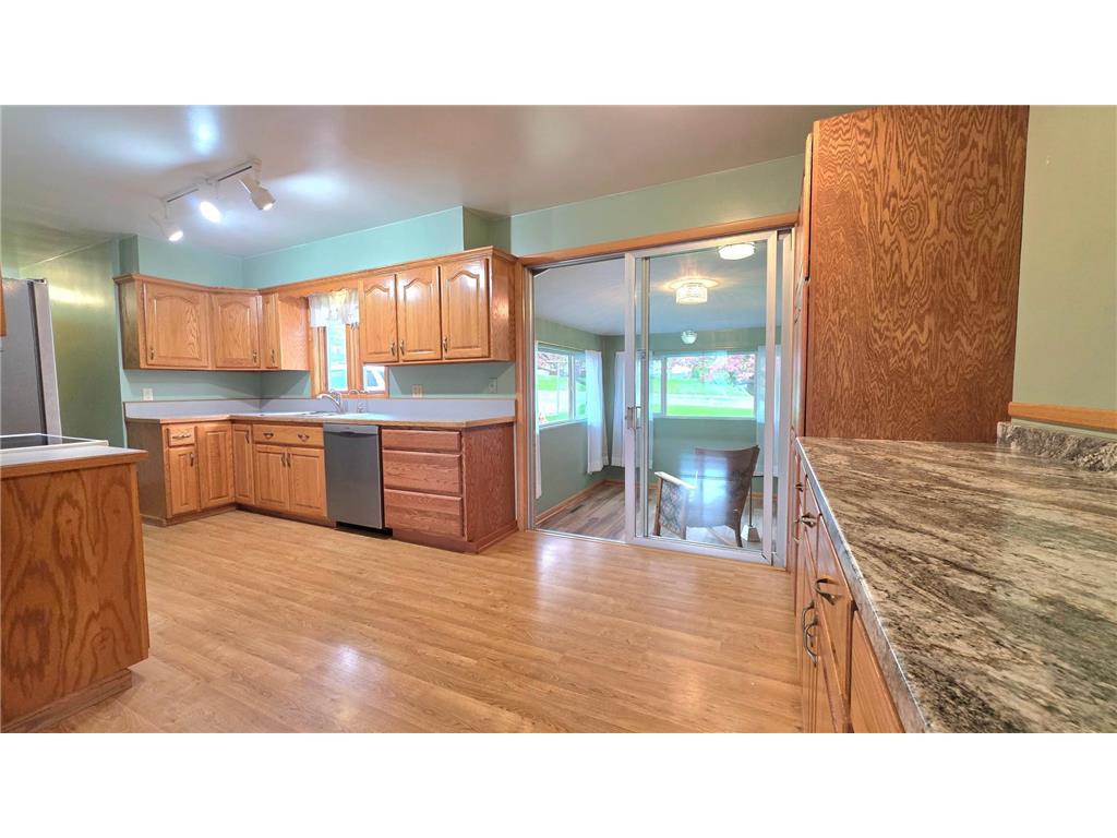 420 James Street Detroit Lakes MN 56501 7079849 image7