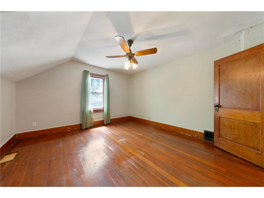 420 Main Street W Waterville MN 56096 7058873 image31