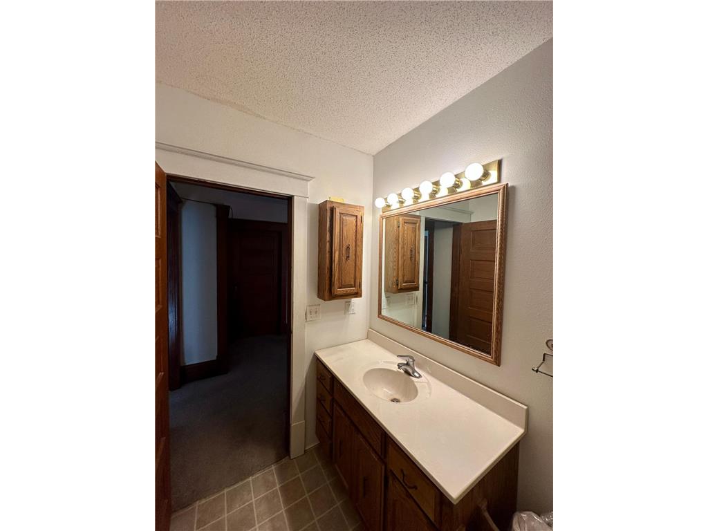 420 N Freeman Avenue Luverne MN 56156 7026910 image19