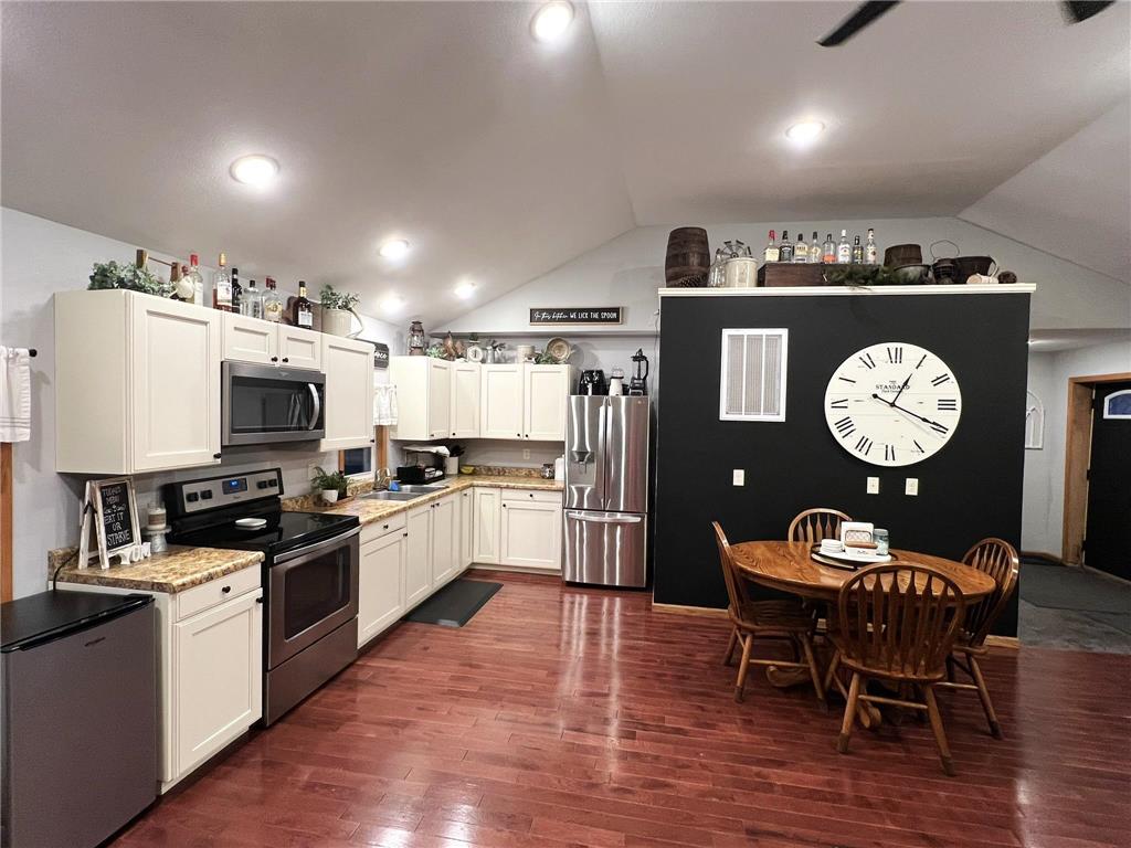420 Oakwood Street Millville MN 55957 7105751 image2