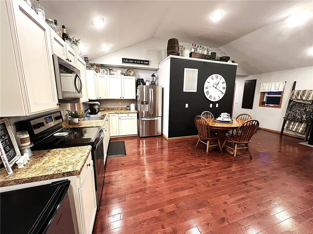 420 Oakwood Street Millville MN 55957 7105751 image3