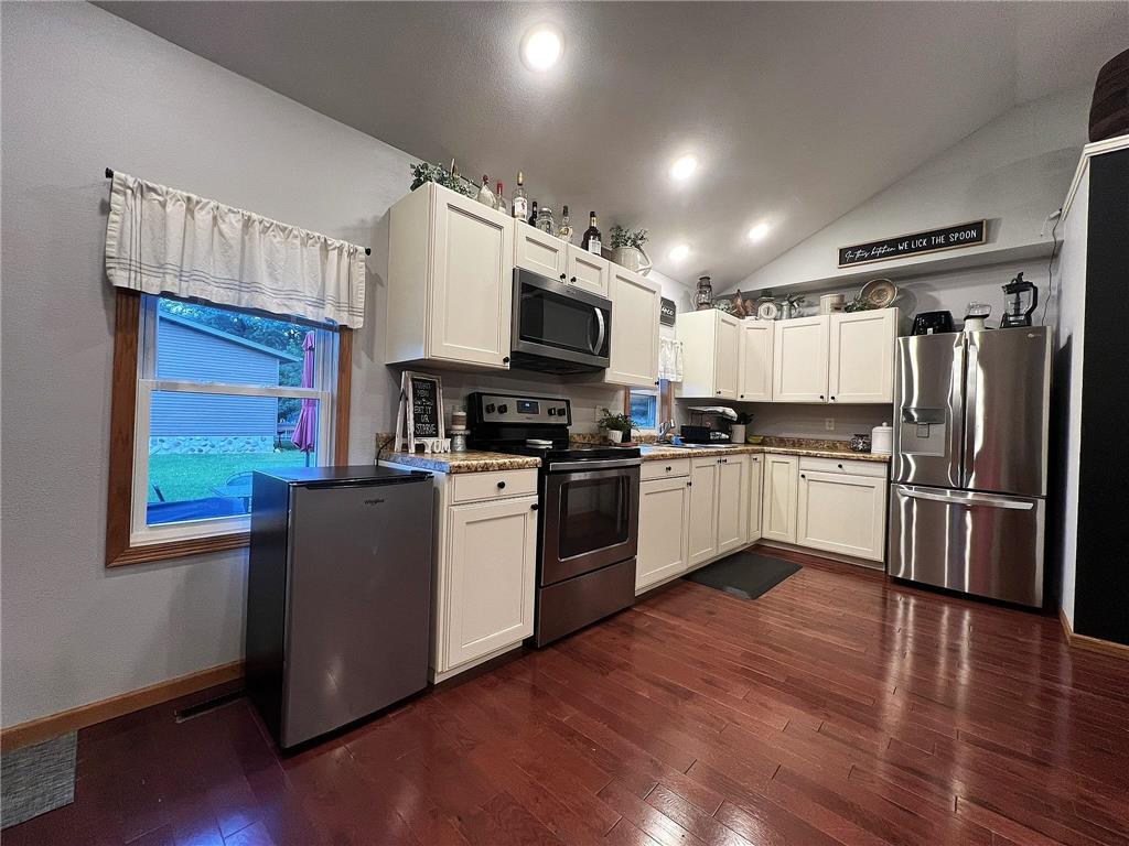 420 Oakwood Street Millville MN 55957 7105751 image4