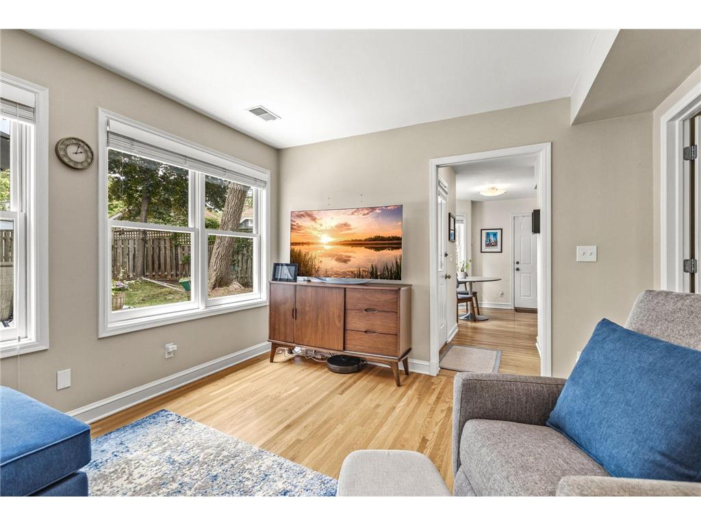 420 Penn Avenue S Minneapolis MN 55405 7095476 image21