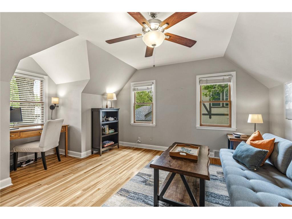 420 Penn Avenue S Minneapolis MN 55405 7095476 image35