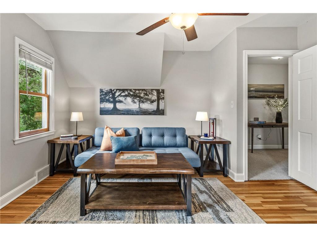 420 Penn Avenue S Minneapolis MN 55405 7095476 image36